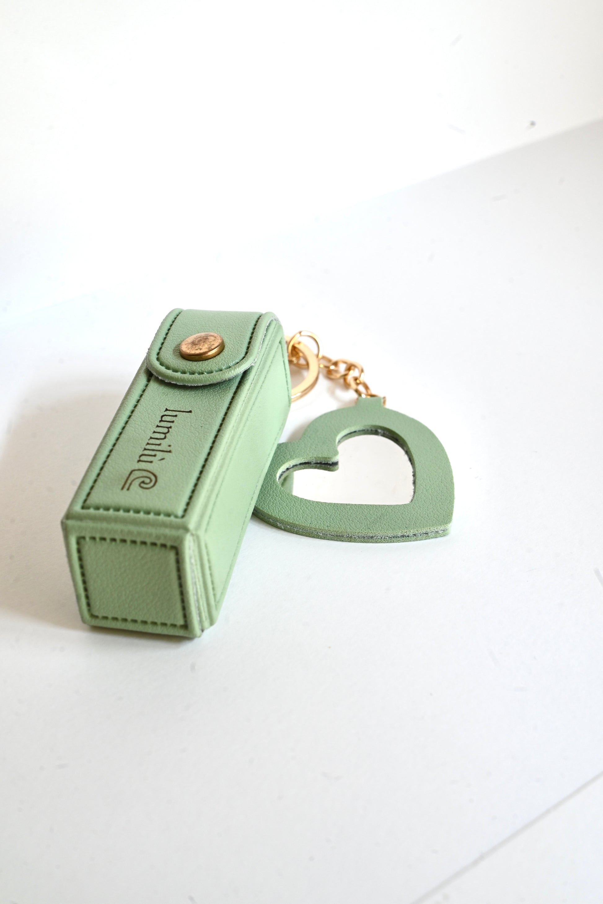 Minou Mirror Charm